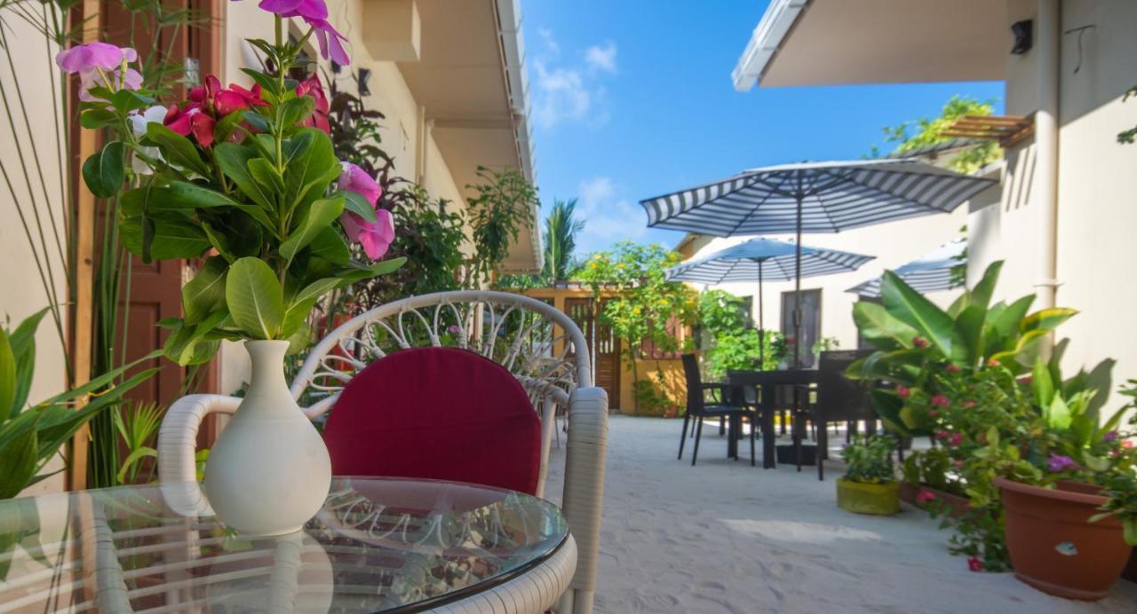 Paguro Villa Ukulhas Island Exterior photo
